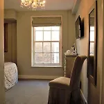فندق White Horse & Griffin ويتبي