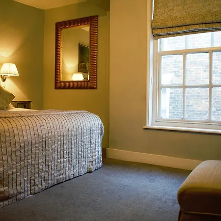 White Horse & Griffin Hotel 3*