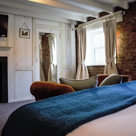 White Horse & Griffin Whitby