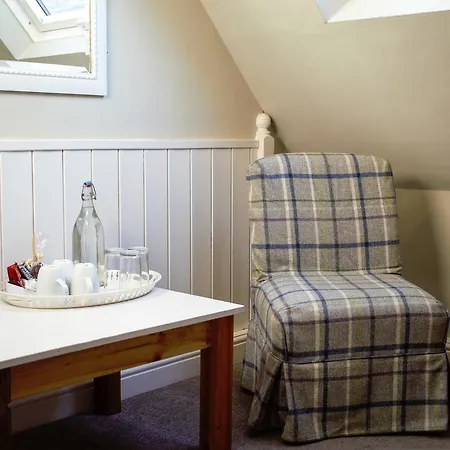 White Horse & Griffin Hotel