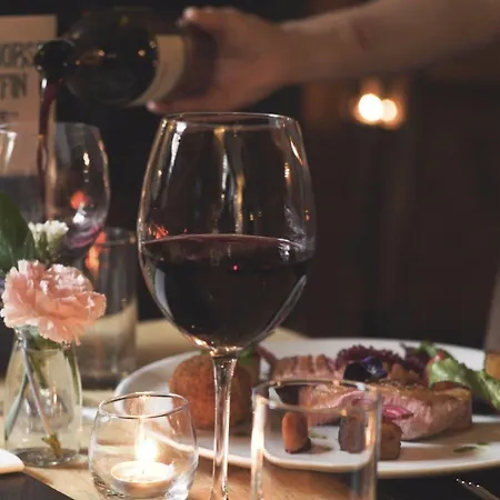 White Horse & Griffin 3* Whitby