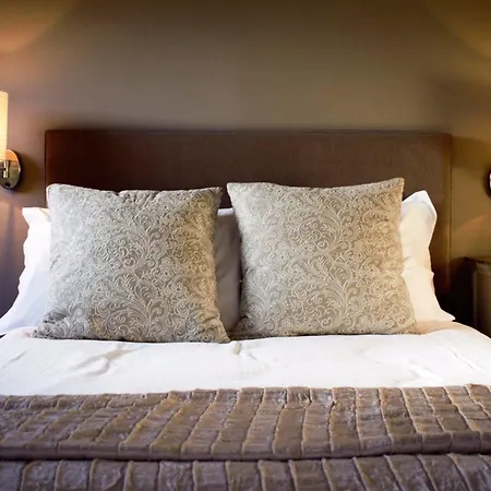 Hotel White Horse & Griffin 3*