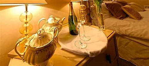 White Horse & Griffin