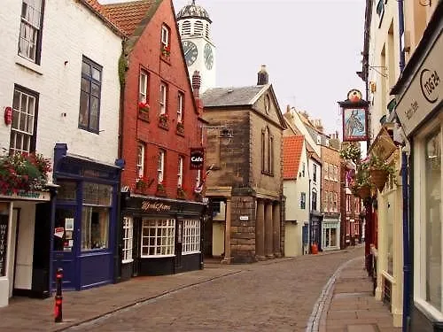 White Horse & Griffin Hotel