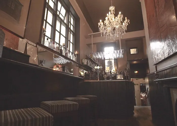 White Horse & Griffin Hotel 3*