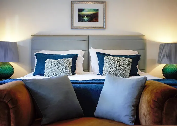 Hotel White Horse & Griffin 3*