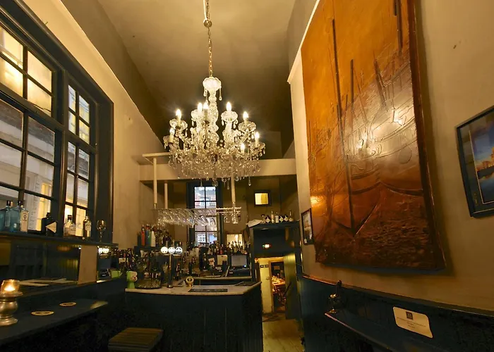 Hotel White Horse & Griffin 3*