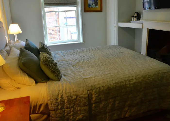 White Horse & Griffin Hotel 3*