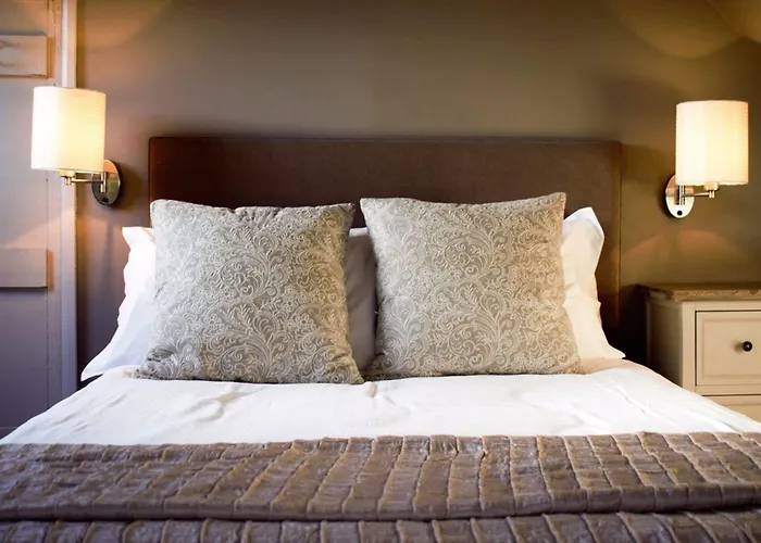 Hotel White Horse & Griffin 3*