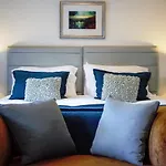 Hotel White Horse & Griffin 3*